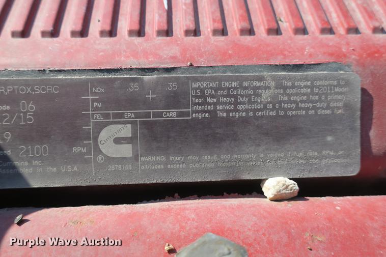 image for item DE3794 2012 Peterbilt 386 semi truck