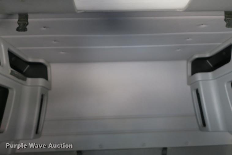 image for item DE3794 2012 Peterbilt 386 semi truck