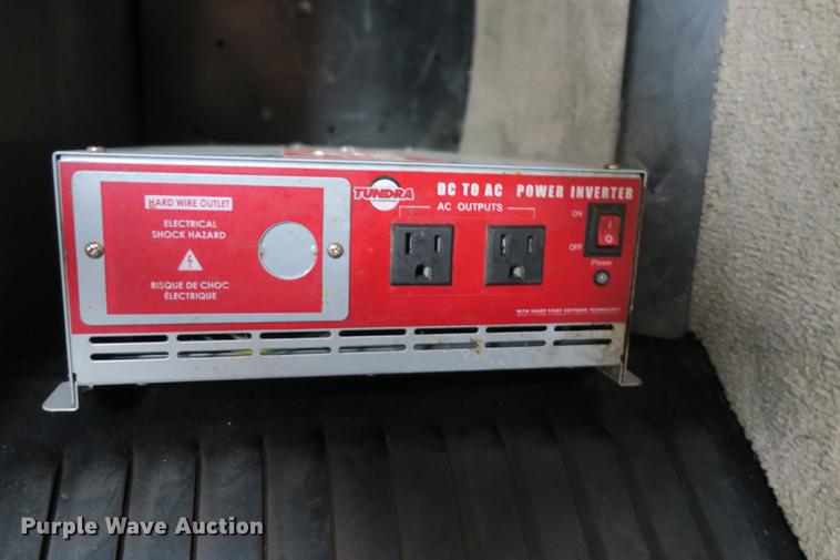 image for item DE3794 2012 Peterbilt 386 semi truck