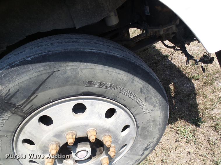 image for item DE5108 2000 Kenworth T800 semi truck