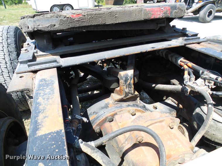 image for item DE5108 2000 Kenworth T800 semi truck