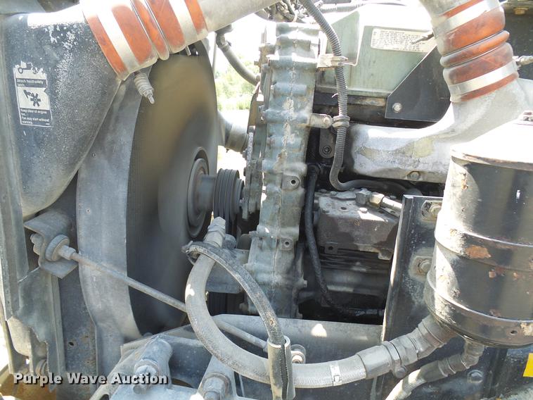 image for item DE5108 2000 Kenworth T800 semi truck