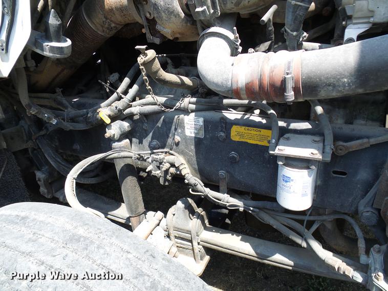 image for item DE5108 2000 Kenworth T800 semi truck