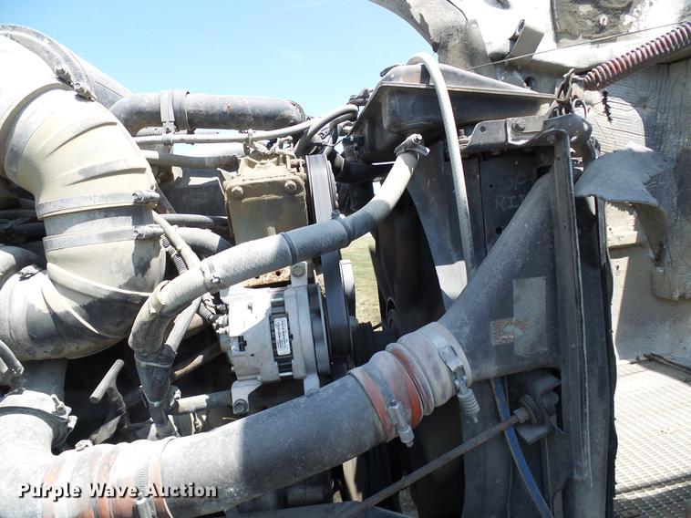 image for item DE5108 2000 Kenworth T800 semi truck