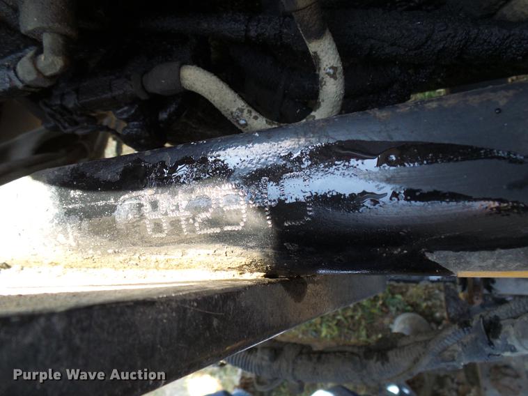 image for item DE5108 2000 Kenworth T800 semi truck