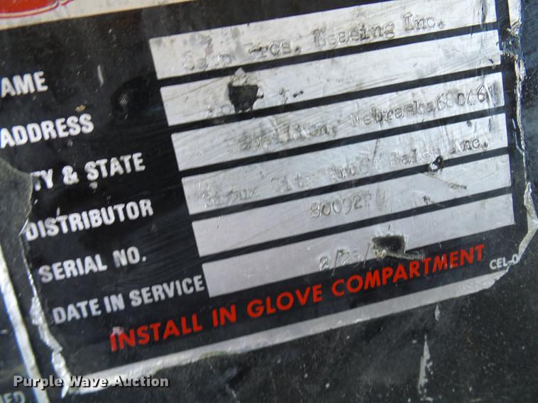 image for item DE5112 1976 Peterbilt semi truck