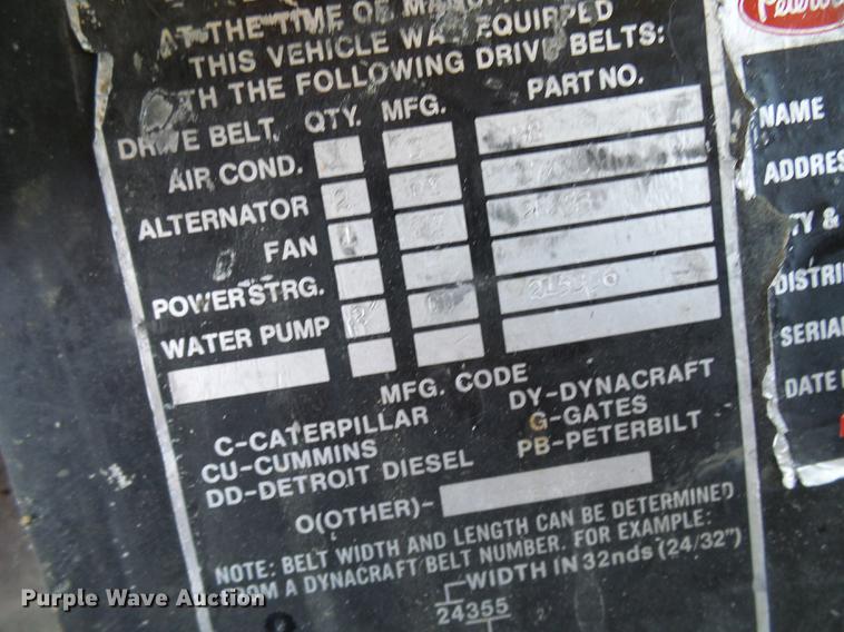 image for item DE5112 1976 Peterbilt semi truck