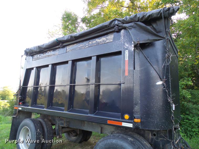 image for item DE5116 1980 Cleg end dump trailer