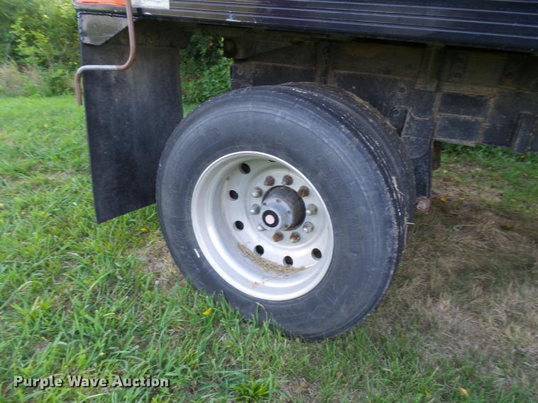 image for item DE5116 1980 Cleg end dump trailer