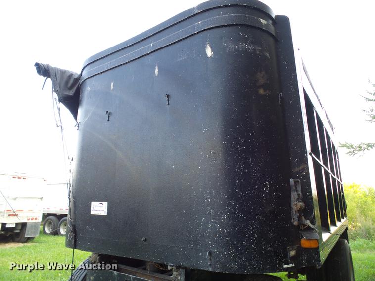 image for item DE5116 1980 Cleg end dump trailer
