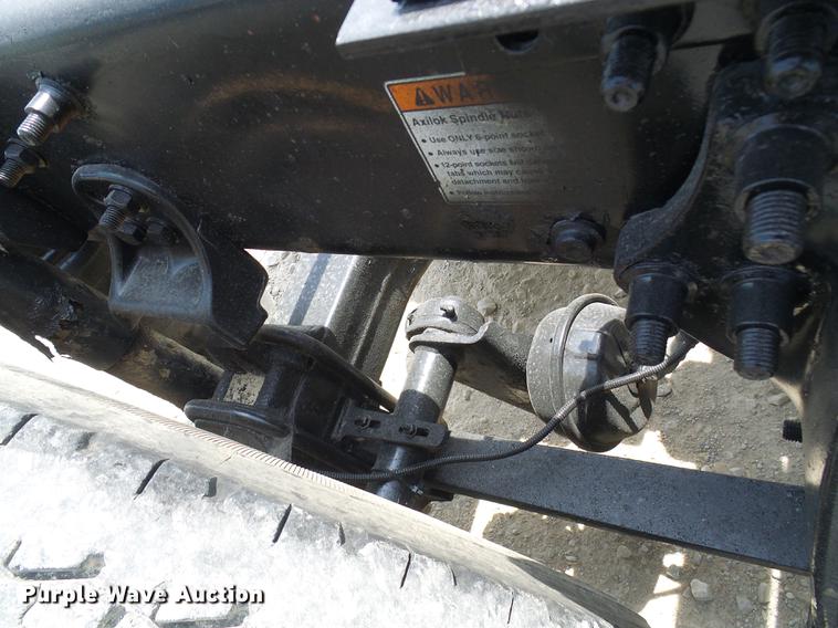 image for item DE5159 2007 Freightliner Columbia 120 semi truck