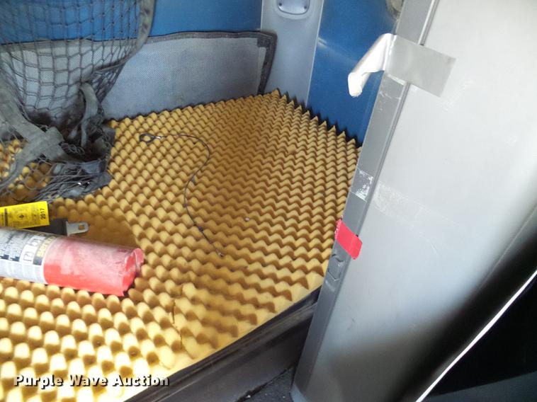 image for item DE5159 2007 Freightliner Columbia 120 semi truck