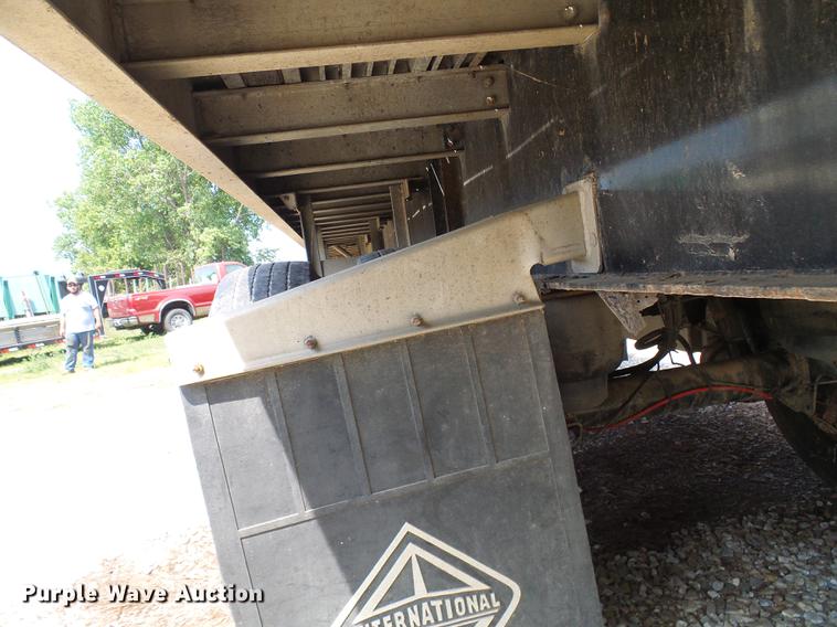 image for item DE5160 2002 Wilson CF900 flatbed trailer