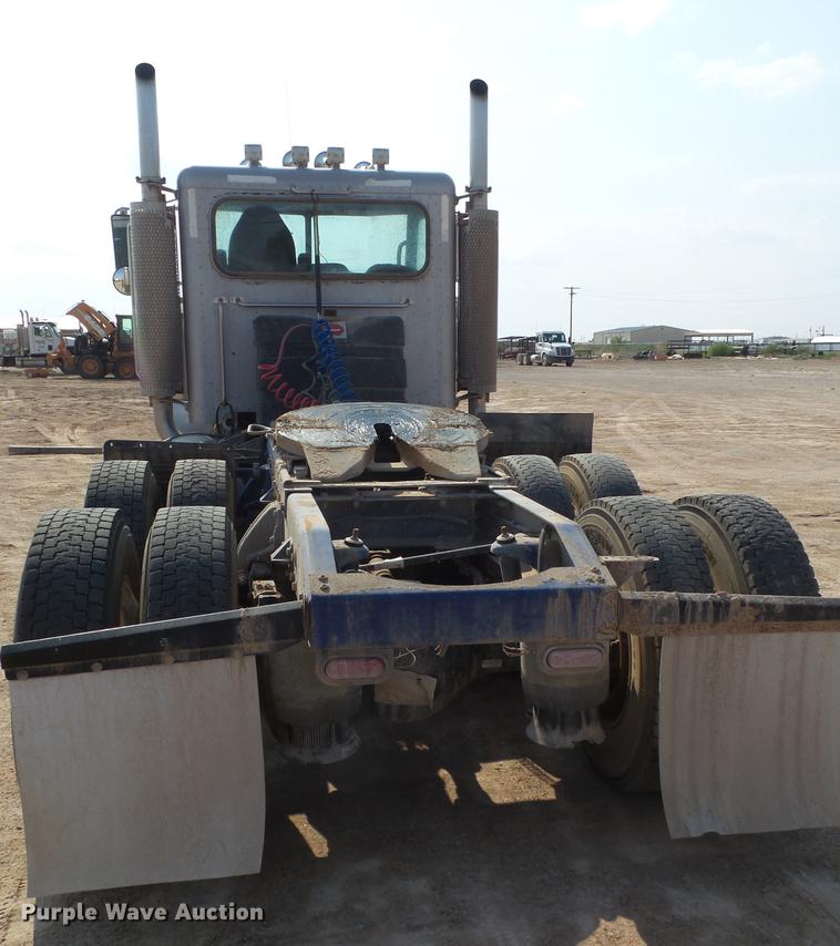 image for item EN9615 2006 Peterbilt 379 semi truck