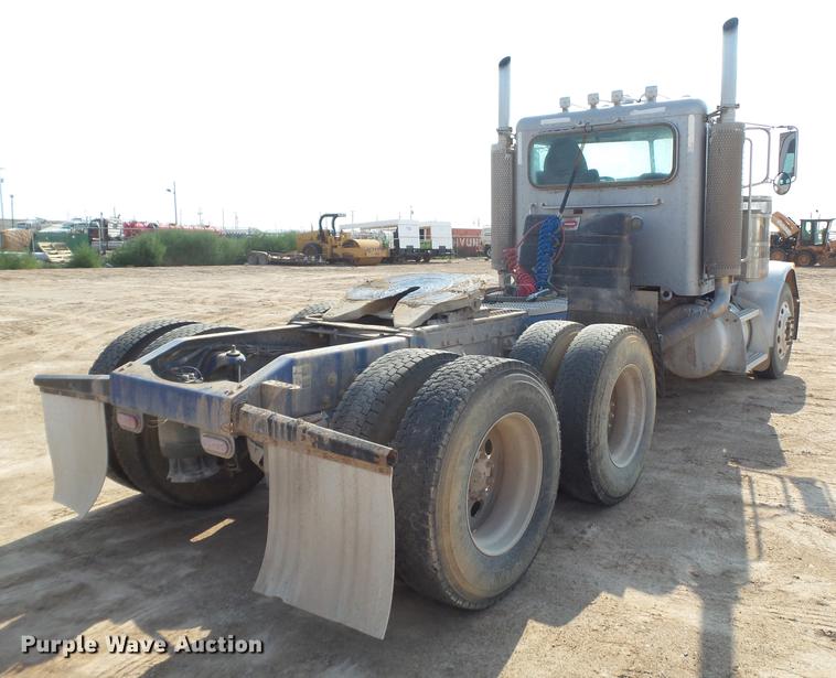 image for item EN9615 2006 Peterbilt 379 semi truck