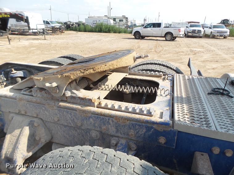 image for item EN9615 2006 Peterbilt 379 semi truck