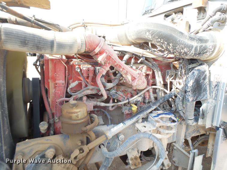 image for item EN9615 2006 Peterbilt 379 semi truck