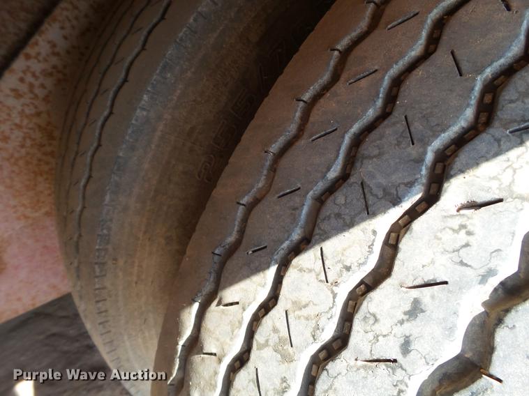 image for item EN9619 1982 Load King 403LF equipment trailer