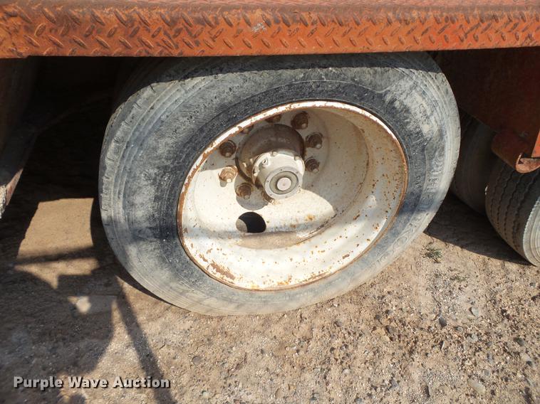 image for item EN9619 1982 Load King 403LF equipment trailer