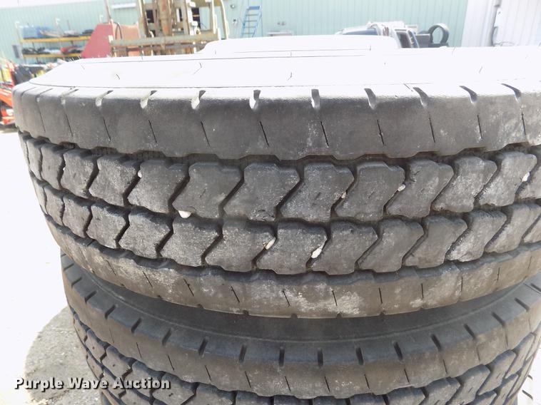 image for item ER9000 (8) Kelly Armorsteel 295/75R22.5 tires