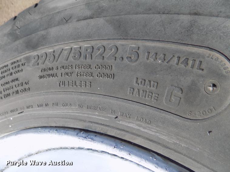 image for item ER9000 (8) Kelly Armorsteel 295/75R22.5 tires