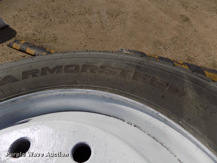 image for item ER9000 (8) Kelly Armorsteel 295/75R22.5 tires