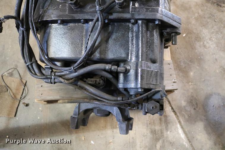 image for item EX9756 Eaton Fuller eight speed manual transmission