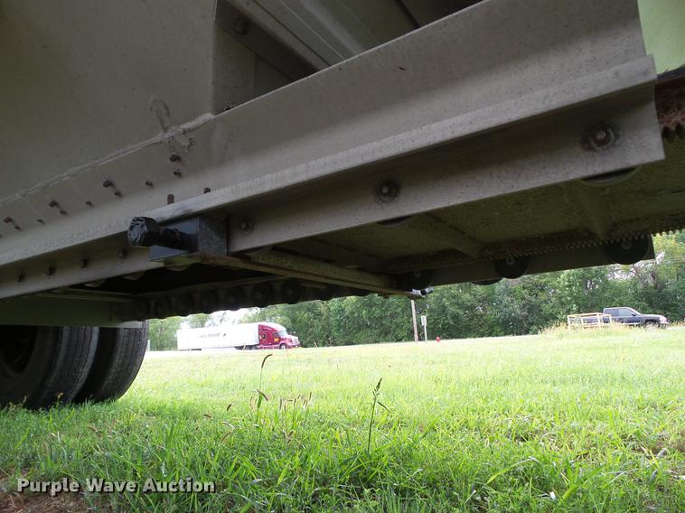 image for item L5699 2008 Cornhusker 800 double hopper bottom grain trailer