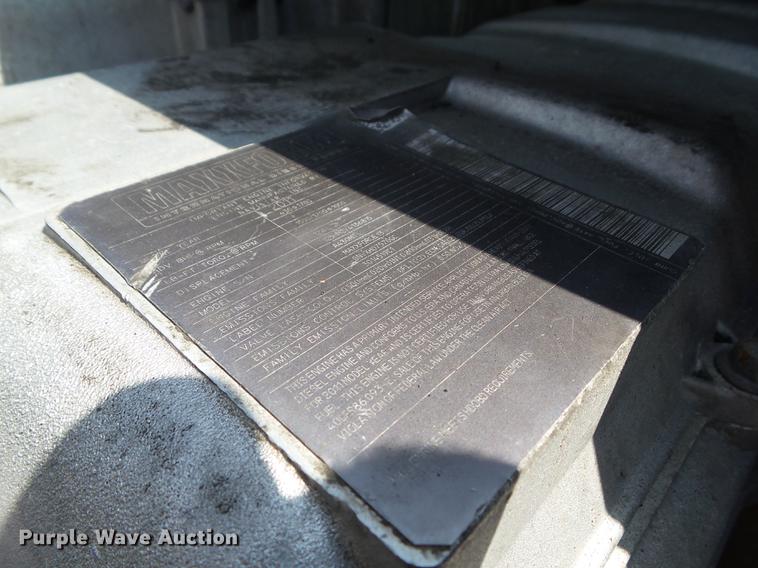 image for item L5700 2012 International ProStar semi truck