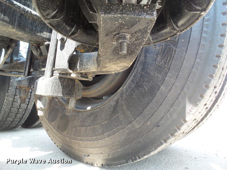 image for item L5700 2012 International ProStar semi truck