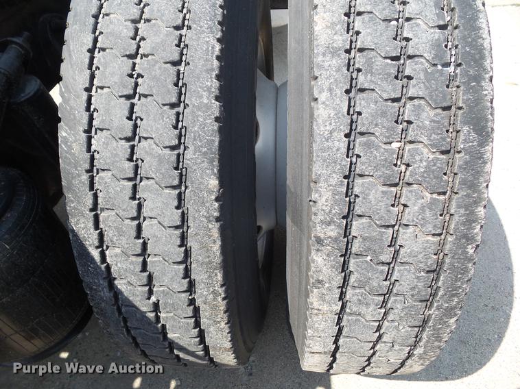 image for item L5700 2012 International ProStar semi truck