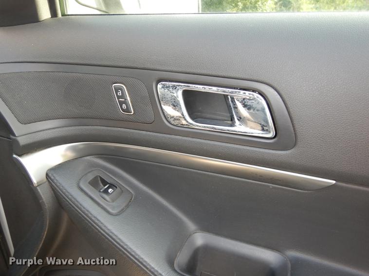 image for item DB8278 2013 Ford Explorer Police SUV