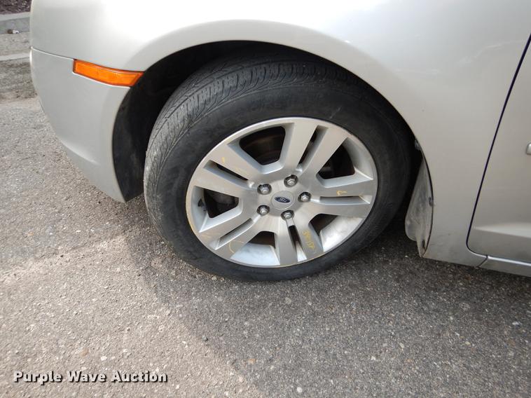 image for item DB8279 2007 Ford Fusion SEL
