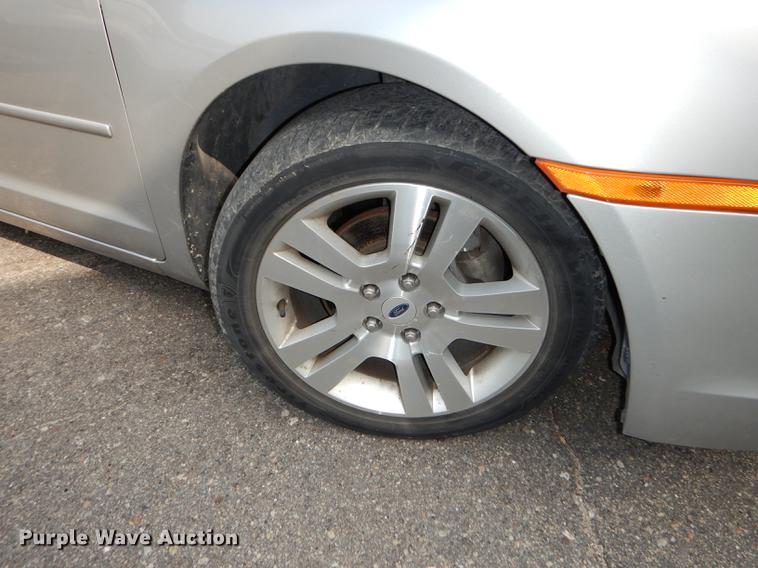 image for item DB8279 2007 Ford Fusion SEL