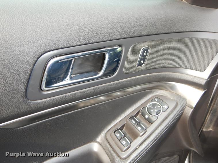 image for item DB8294 2015 Ford Explorer Police SUV