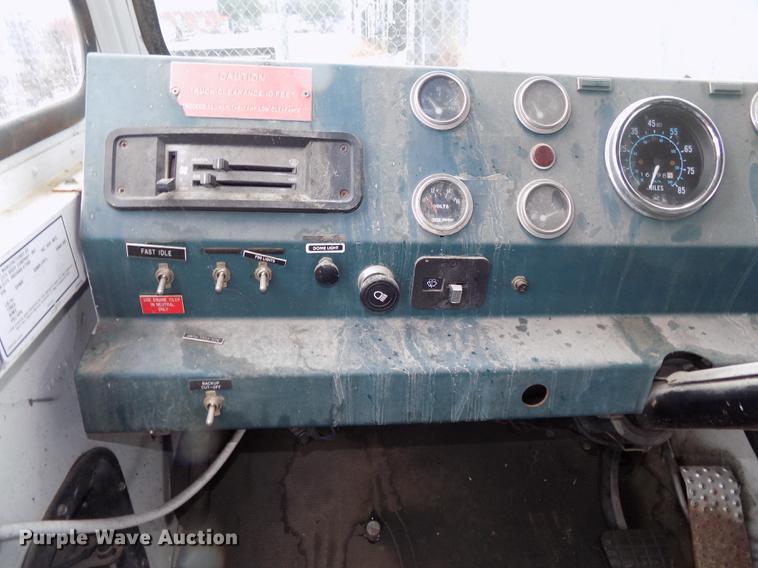 image for item DB8657 1982 Sanford emergency response vehicle