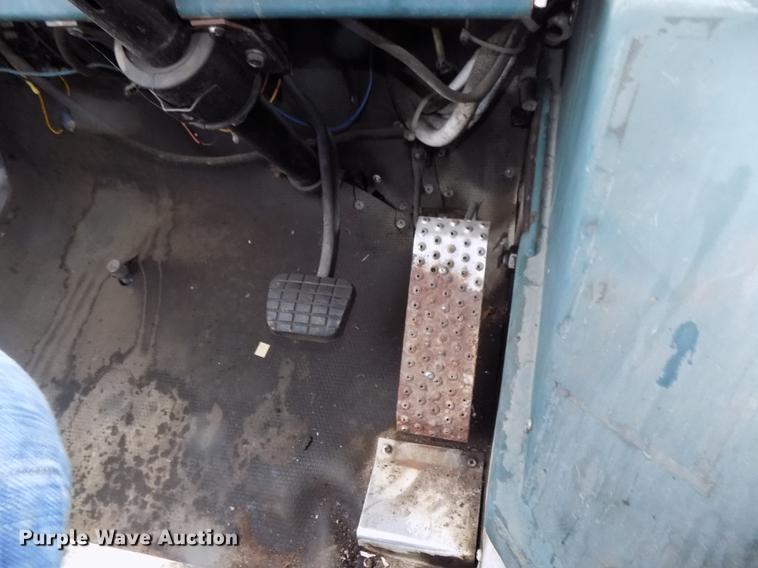 image for item DB8657 1982 Sanford emergency response vehicle