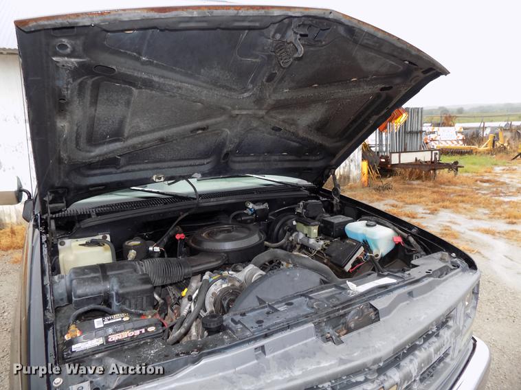 image for item DB8658 1995 Chevrolet C1500 pickup truck