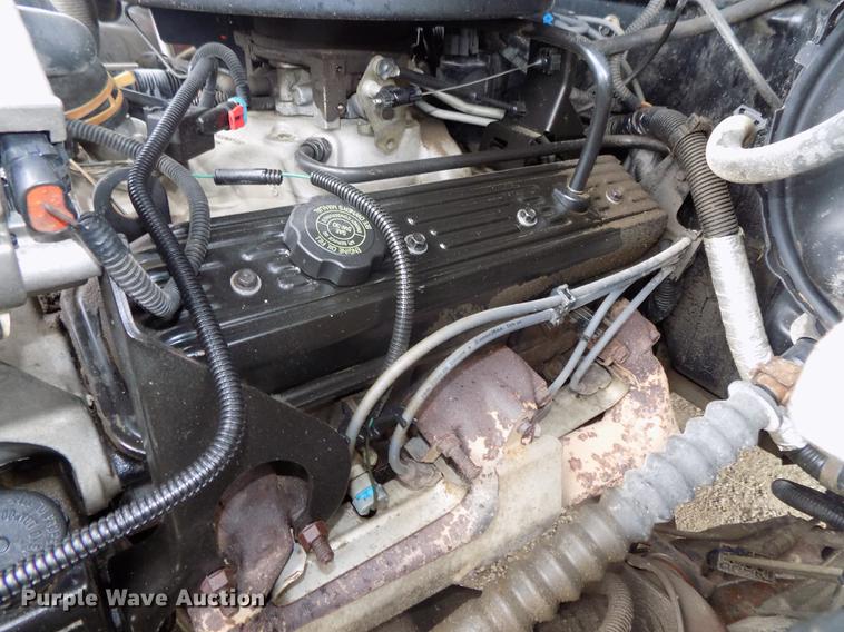 image for item DB8658 1995 Chevrolet C1500 pickup truck