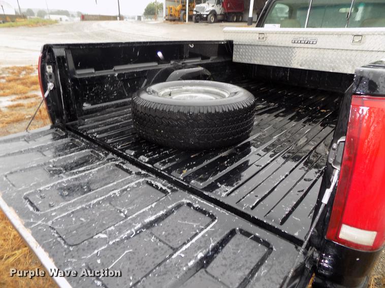 image for item DB8658 1995 Chevrolet C1500 pickup truck