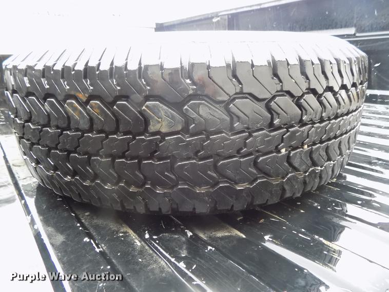 image for item DB8658 1995 Chevrolet C1500 pickup truck