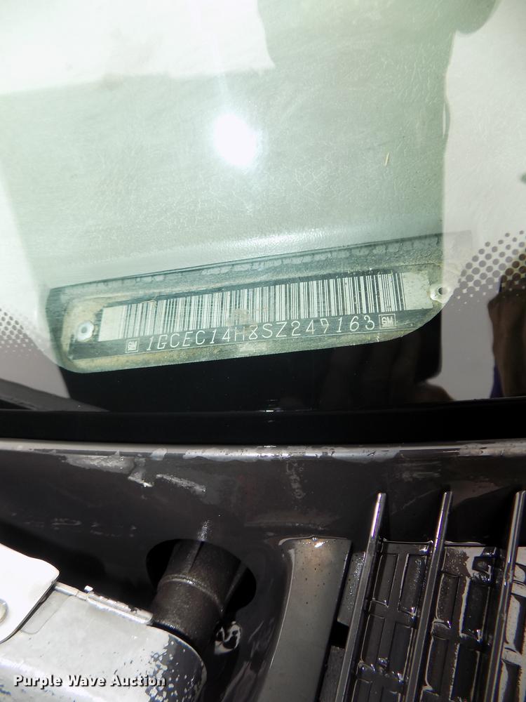 image for item DB8658 1995 Chevrolet C1500 pickup truck