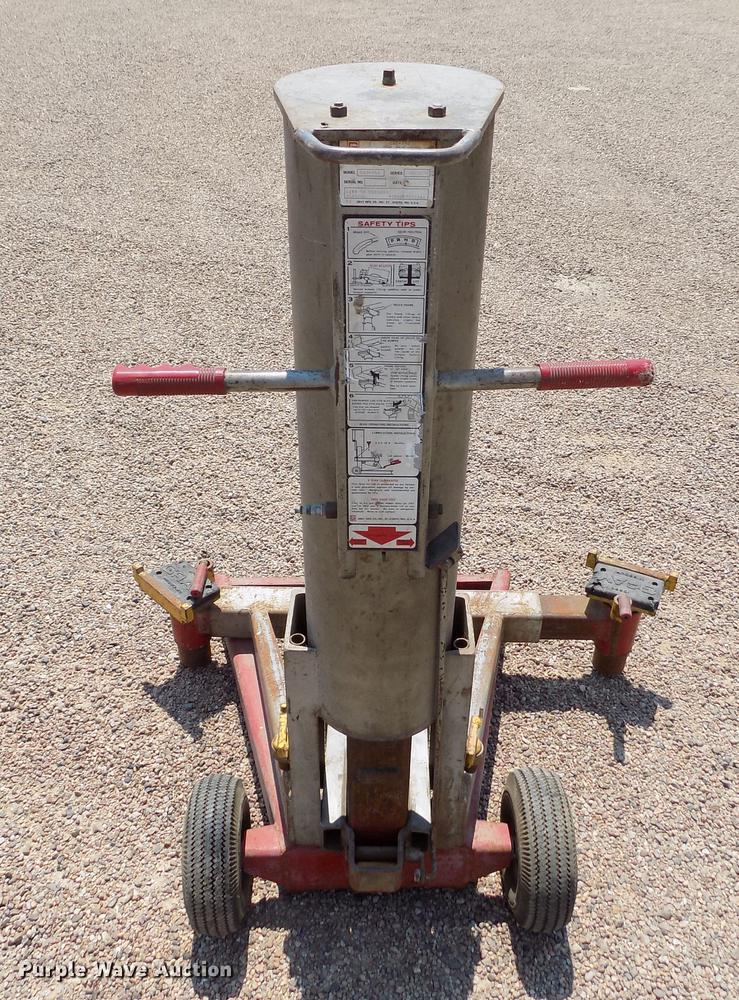 image for item DB9152 Gray Cat-350 pneumatic jack