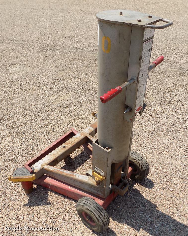 image for item DB9152 Gray Cat-350 pneumatic jack