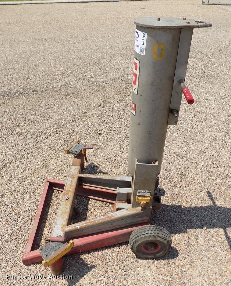 image for item DB9152 Gray Cat-350 pneumatic jack