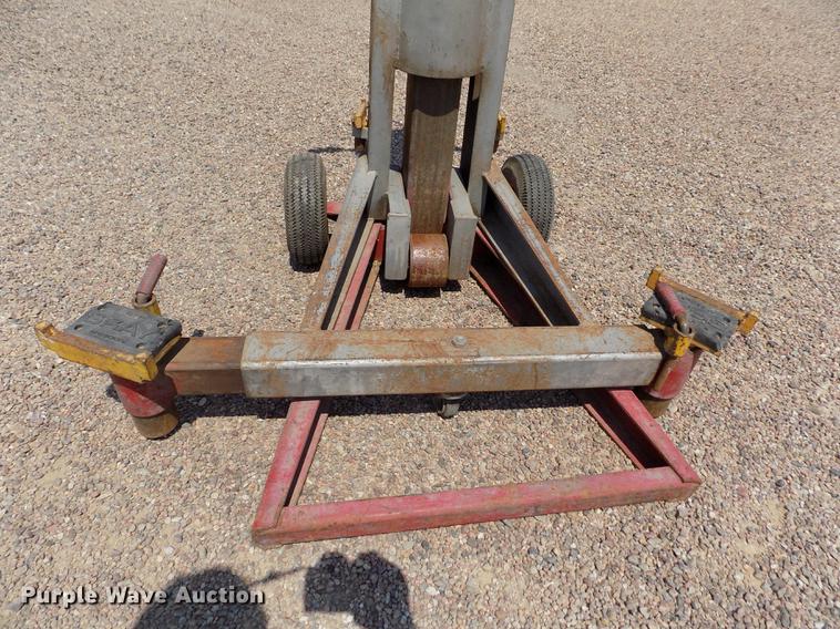 image for item DB9152 Gray Cat-350 pneumatic jack