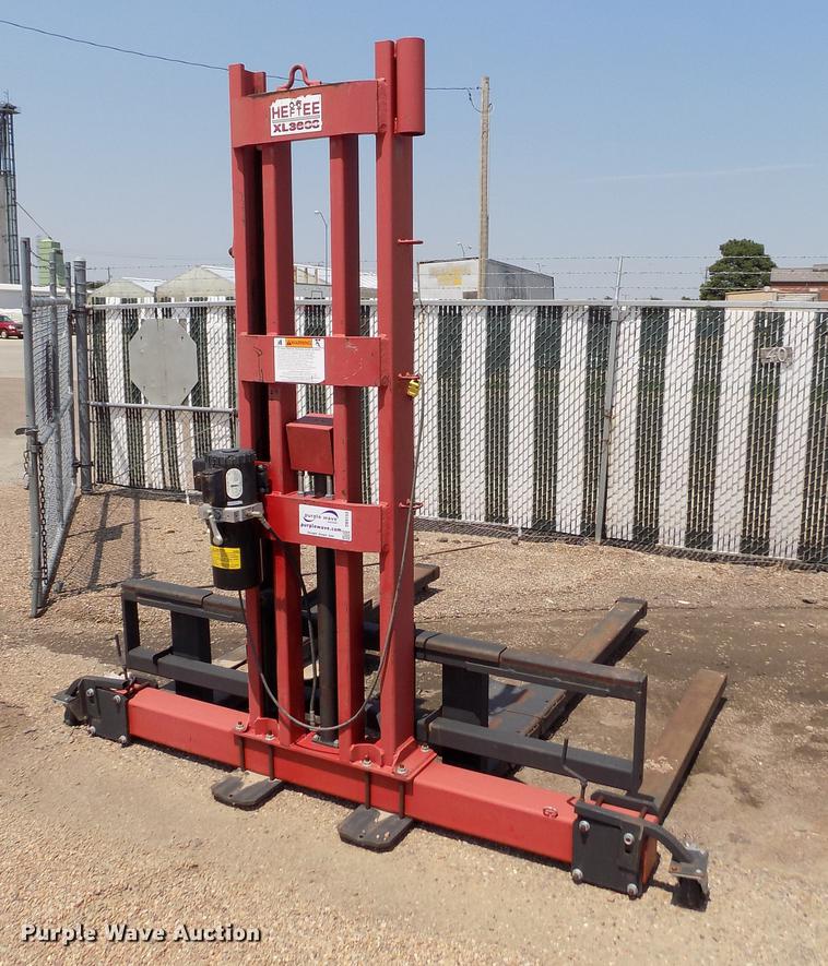 image for item DB9153 Heftee XL3600 mower lift