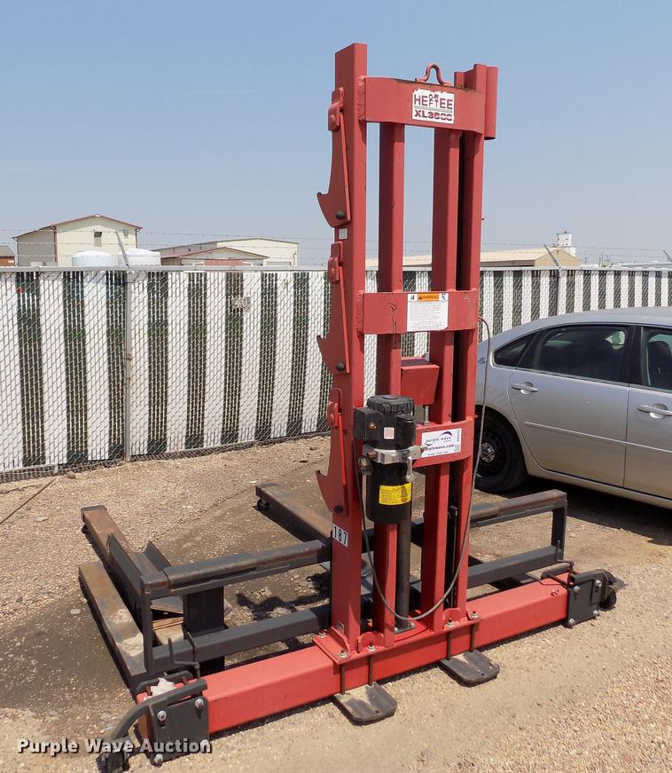 image for item DB9153 Heftee XL3600 mower lift