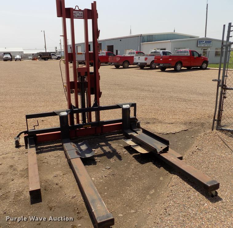 image for item DB9153 Heftee XL3600 mower lift