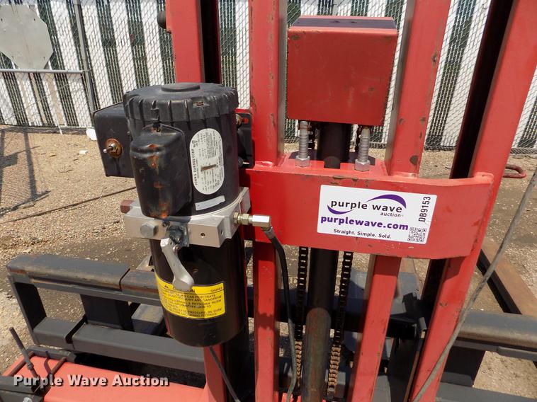 image for item DB9153 Heftee XL3600 mower lift